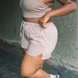 Gazelle shorts in limestone | girlfriend collective